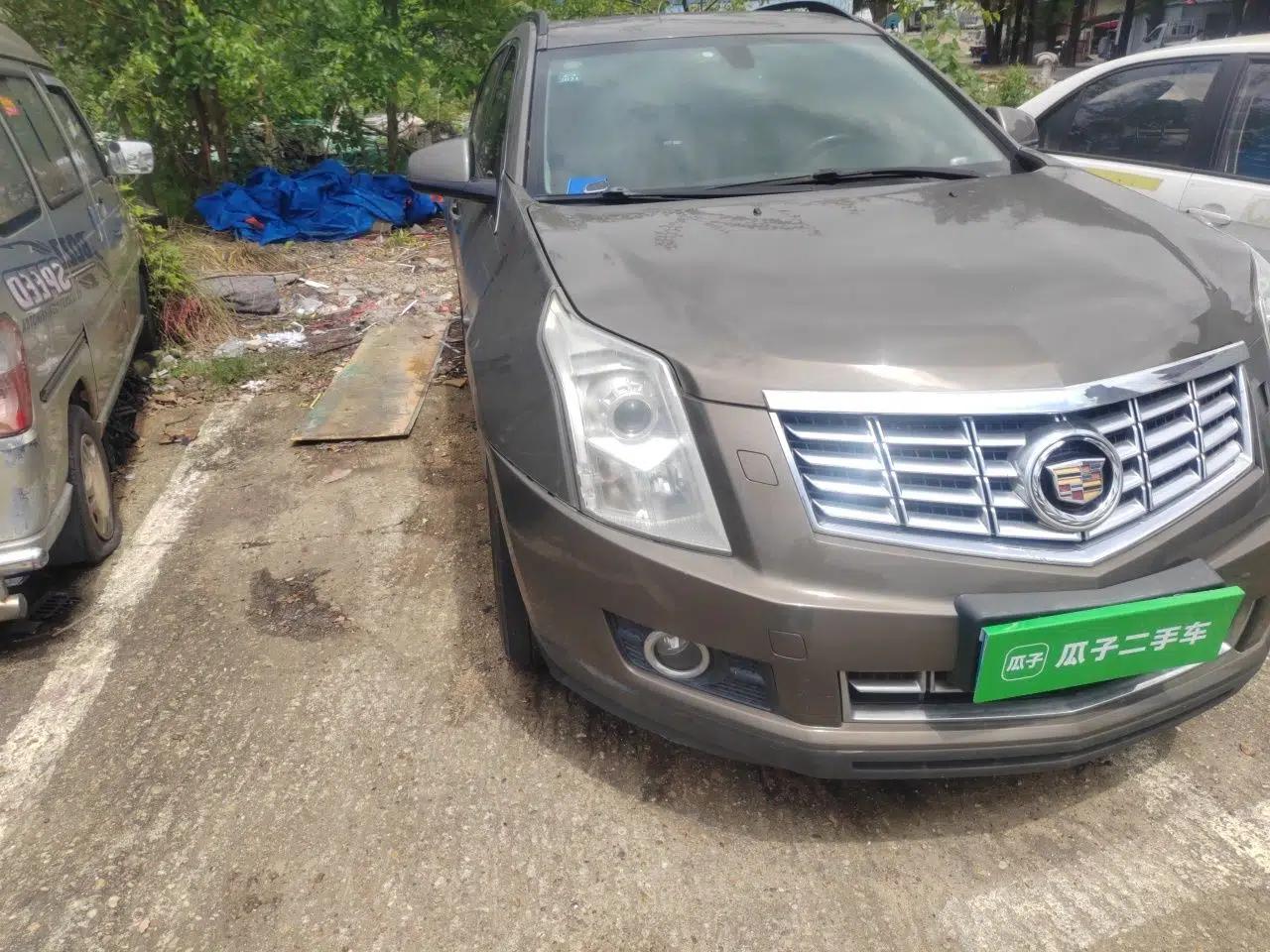 Cadillac SRX 2014 3.0L Comfort Model — миниатюра 7