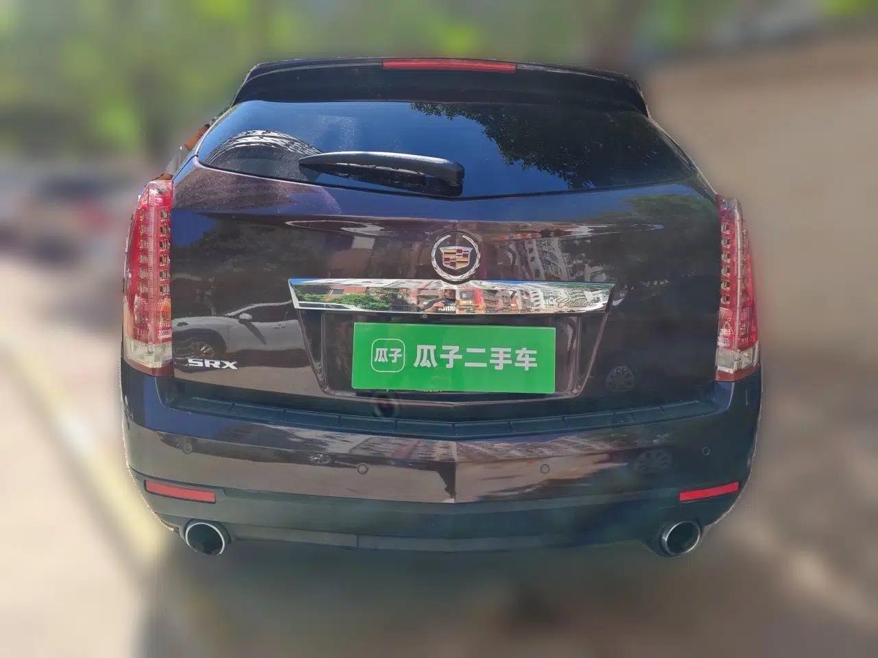 Cadillac SRX 2013 3.0L Elite Model — миниатюра 5