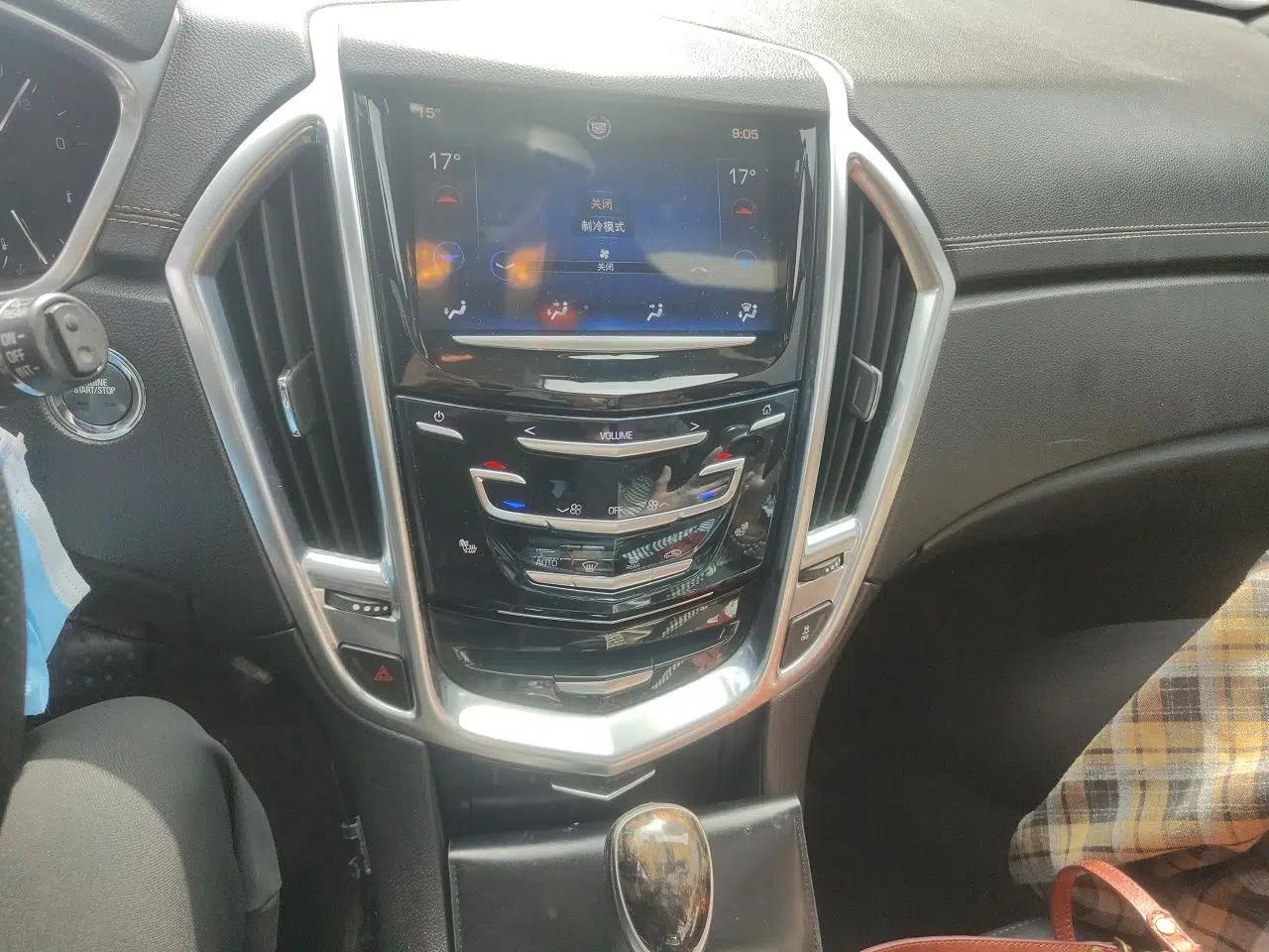 Cadillac SRX 2013 3.0L Luxury Model — миниатюра 14