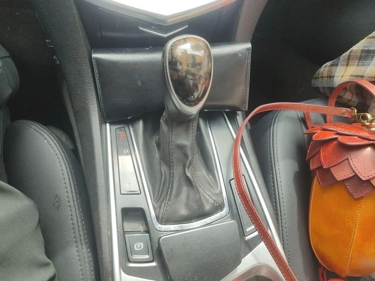 Cadillac SRX 2013 3.0L Luxury Model — миниатюра 15