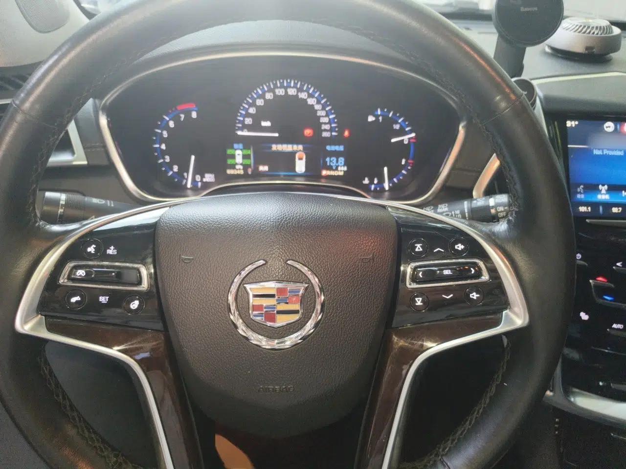 Cadillac SRX 2014 3.0L Leading Model — миниатюра 11