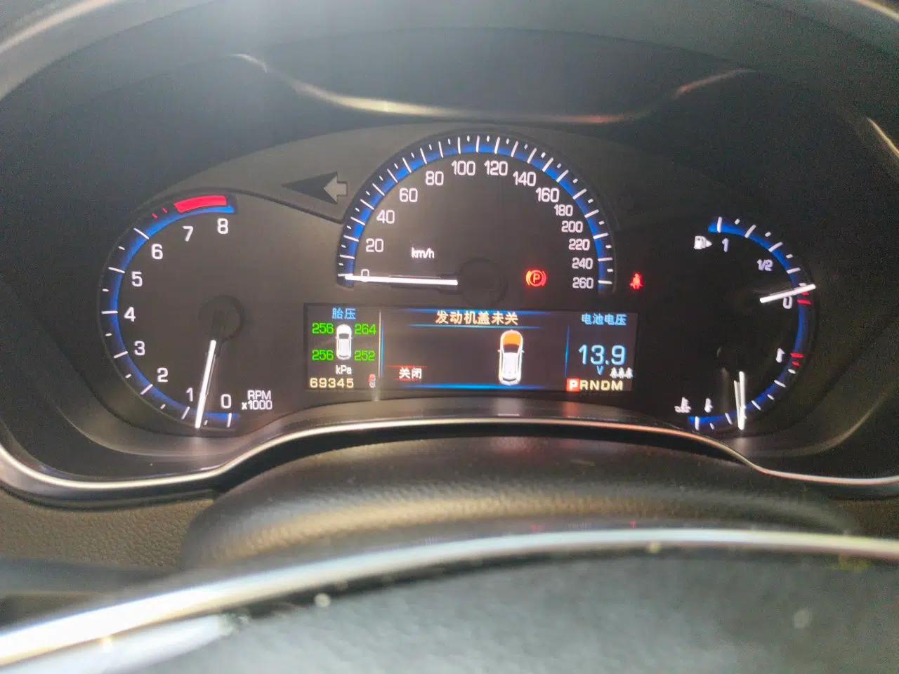 Cadillac SRX 2014 3.0L Leading Model — миниатюра 12