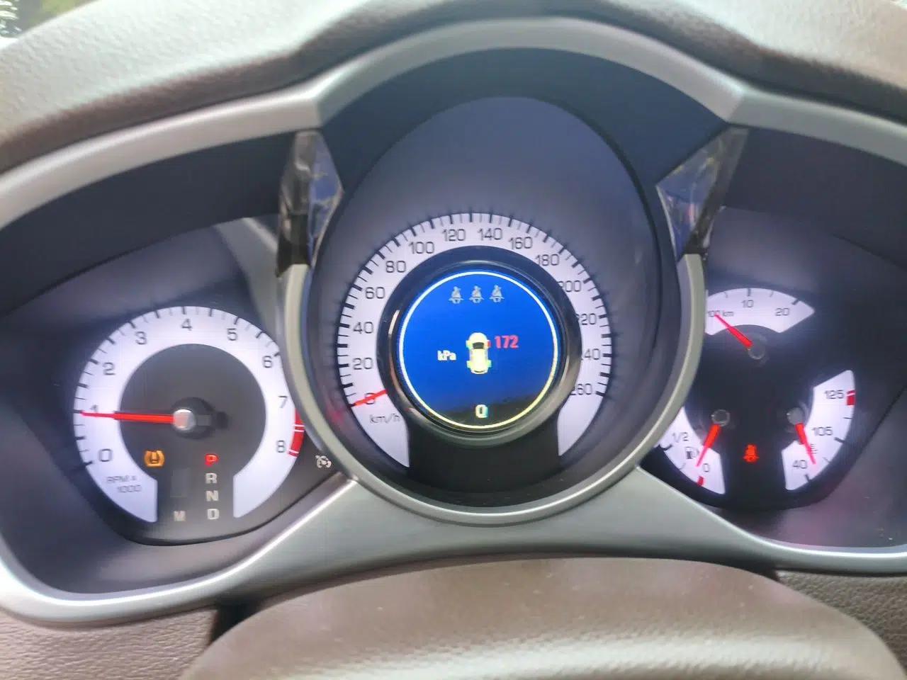 Cadillac SRX 2012 3.0L Elite Edition — миниатюра 12