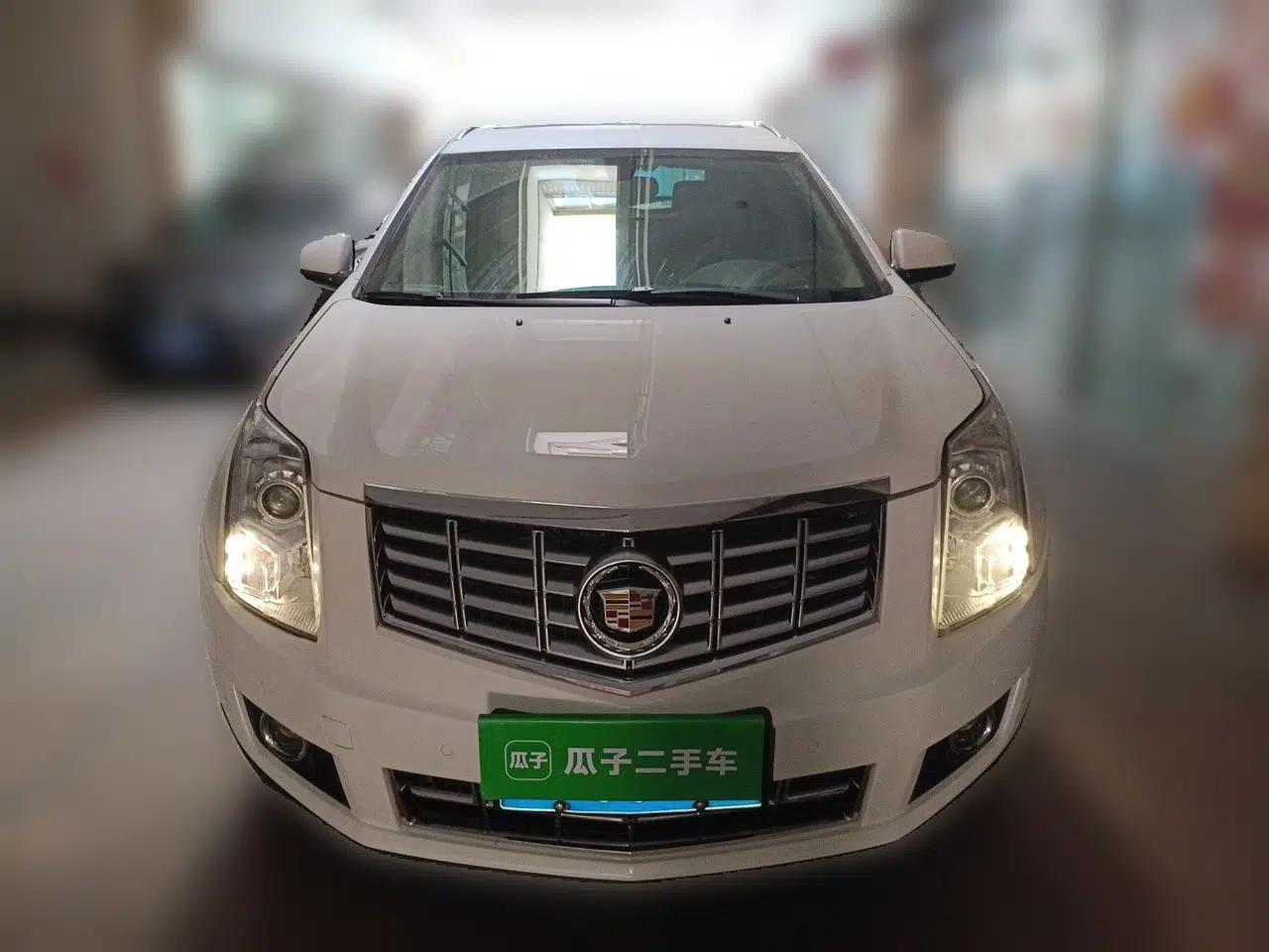 Cadillac SRX 2015 3.0L Elite Model — миниатюра 2