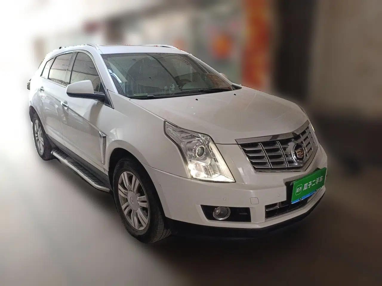 Cadillac SRX 2015 3.0L Elite Model — миниатюра 3