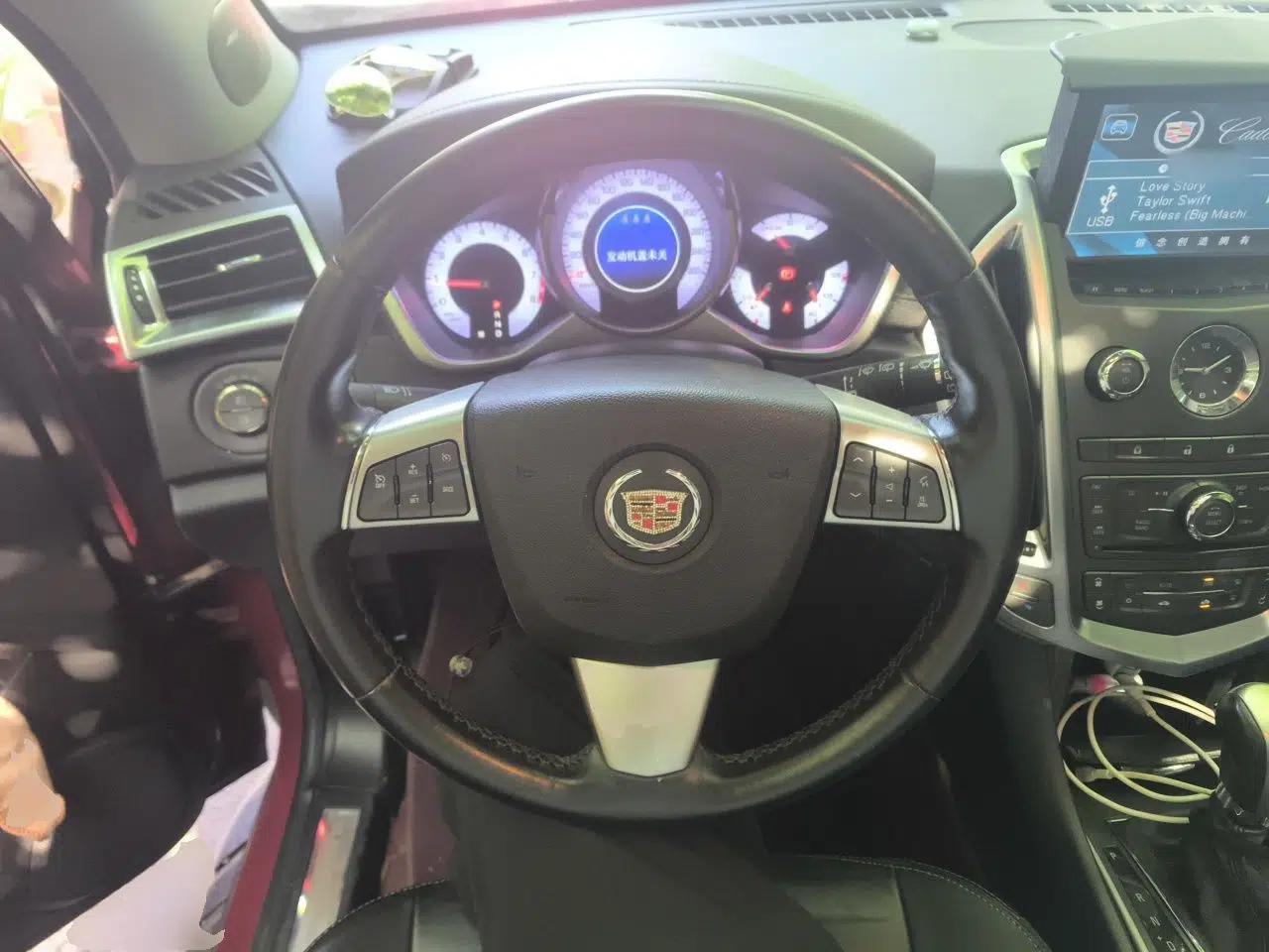 Cadillac SRX 2013 3.0L Comfort Model — миниатюра 11
