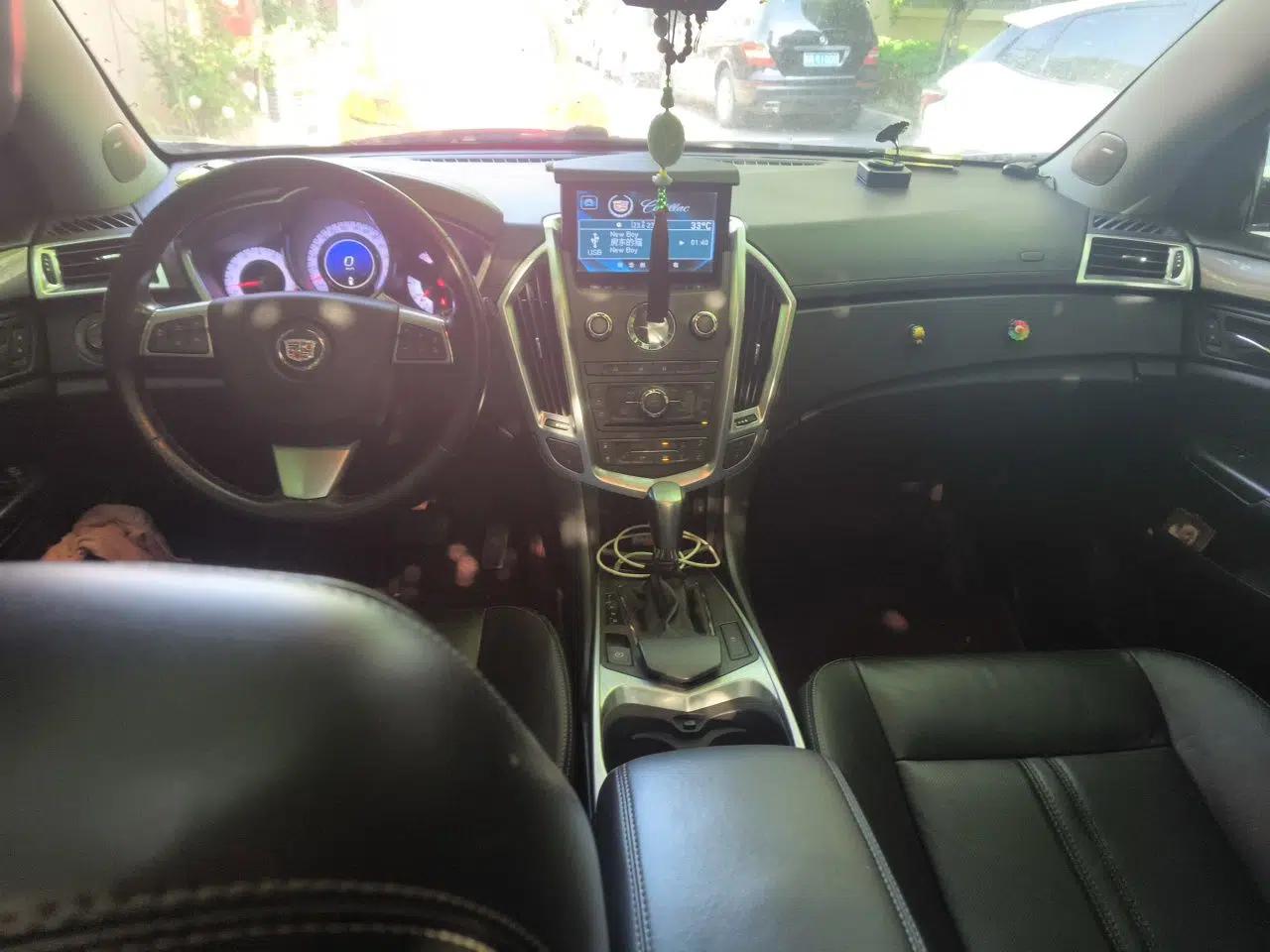 Cadillac SRX 2013 3.0L Comfort Model — миниатюра 10