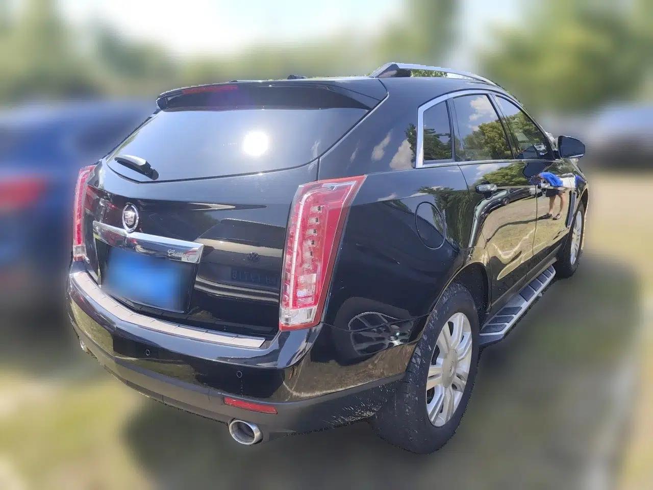 Cadillac SRX 2015 3.0L Elite Model — миниатюра 6