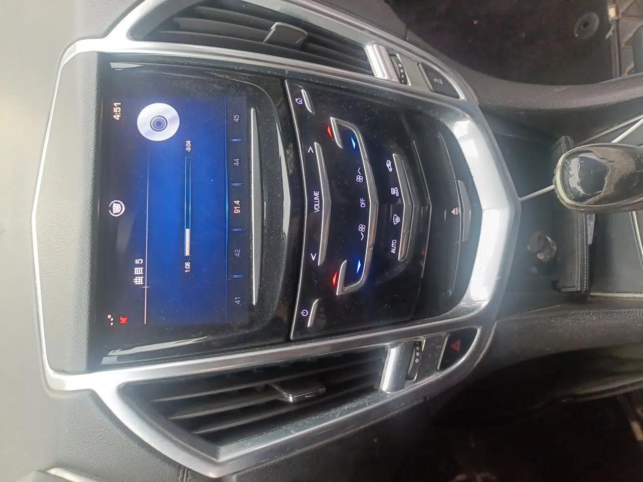 Cadillac SRX 2014 3.0L Comfort Model — миниатюра 14