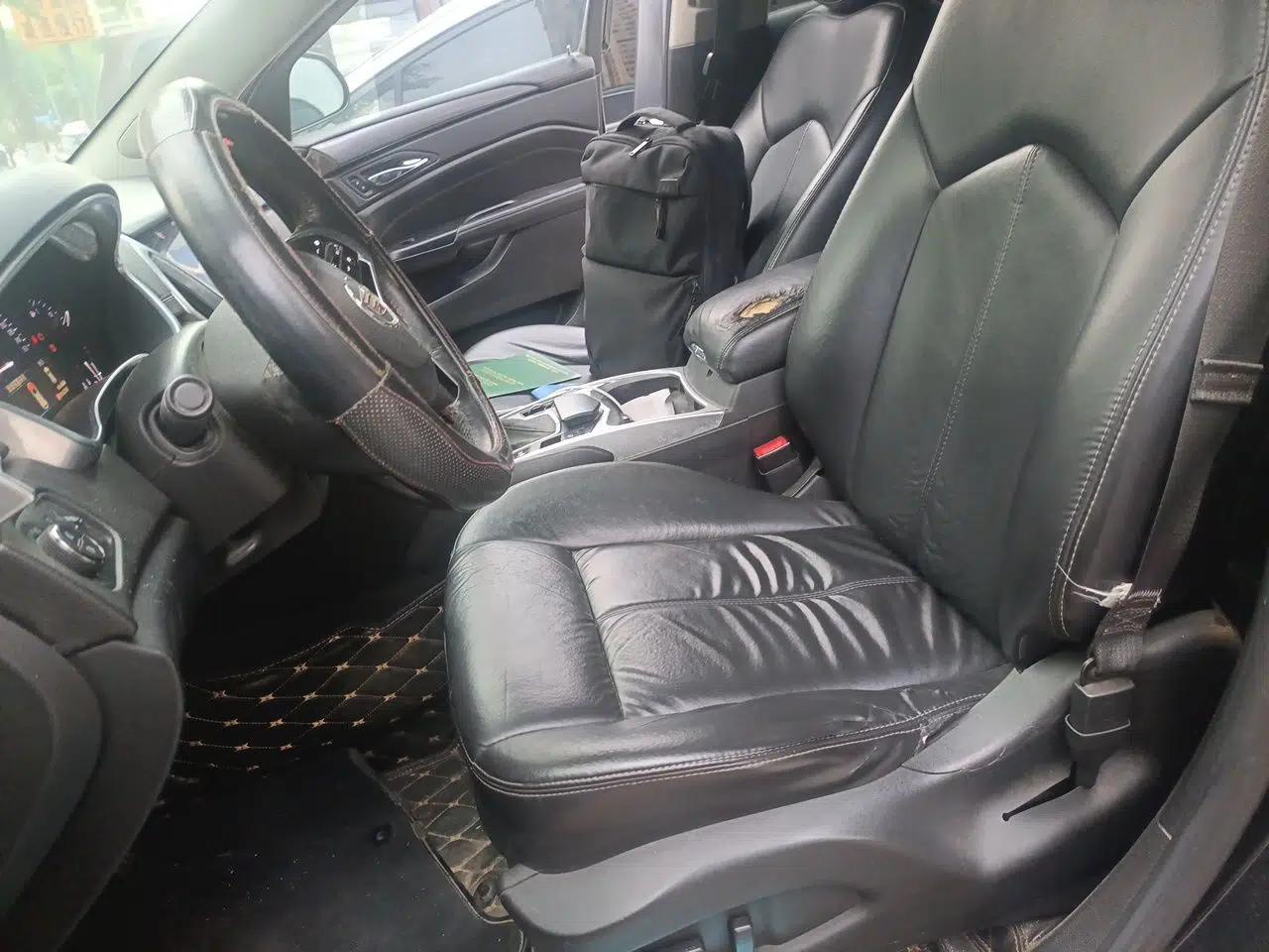 Cadillac SRX 2014 3.0L Comfort Model — миниатюра 16