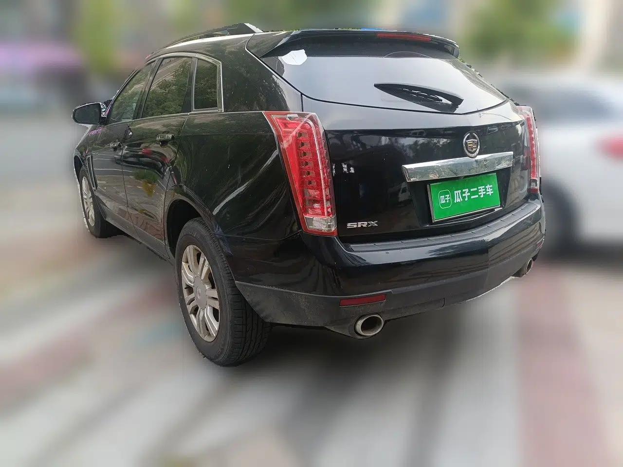 Cadillac SRX 2014 3.0L Comfort Model — миниатюра 4