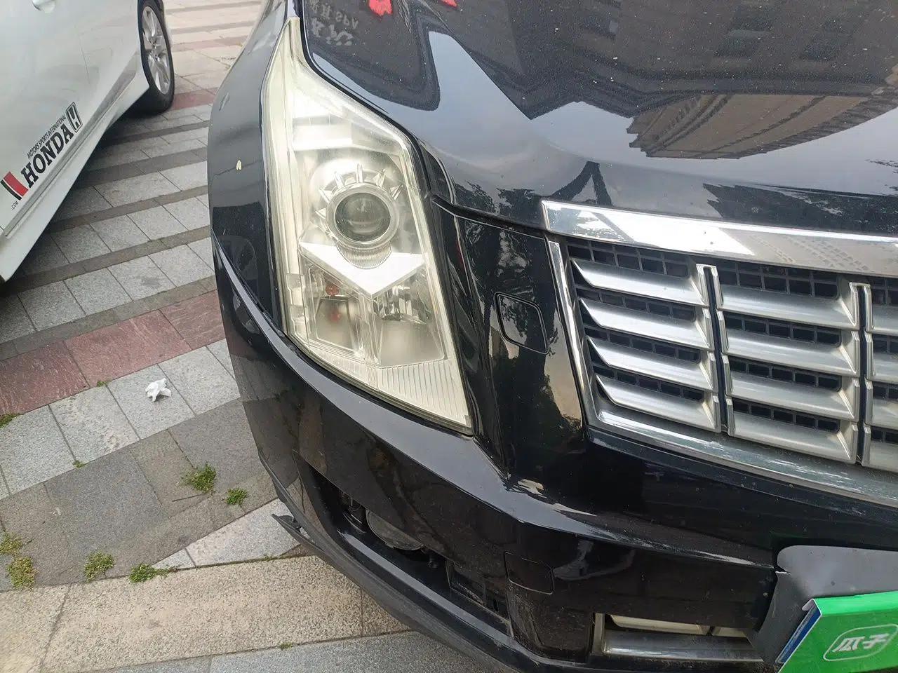 Cadillac SRX 2014 3.0L Comfort Model — миниатюра 7