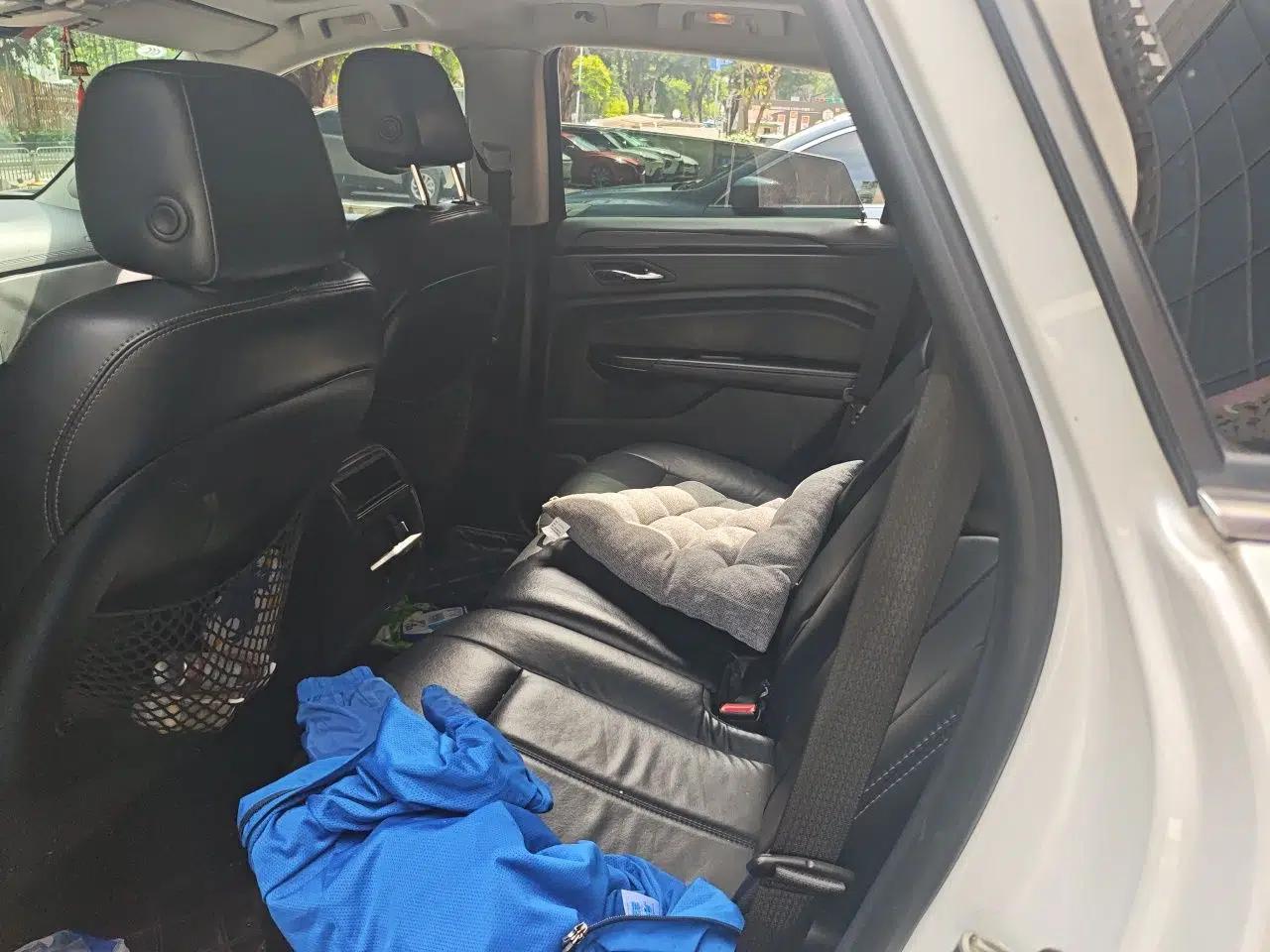 Cadillac SRX 2013 3.0L Comfort Model — миниатюра 18