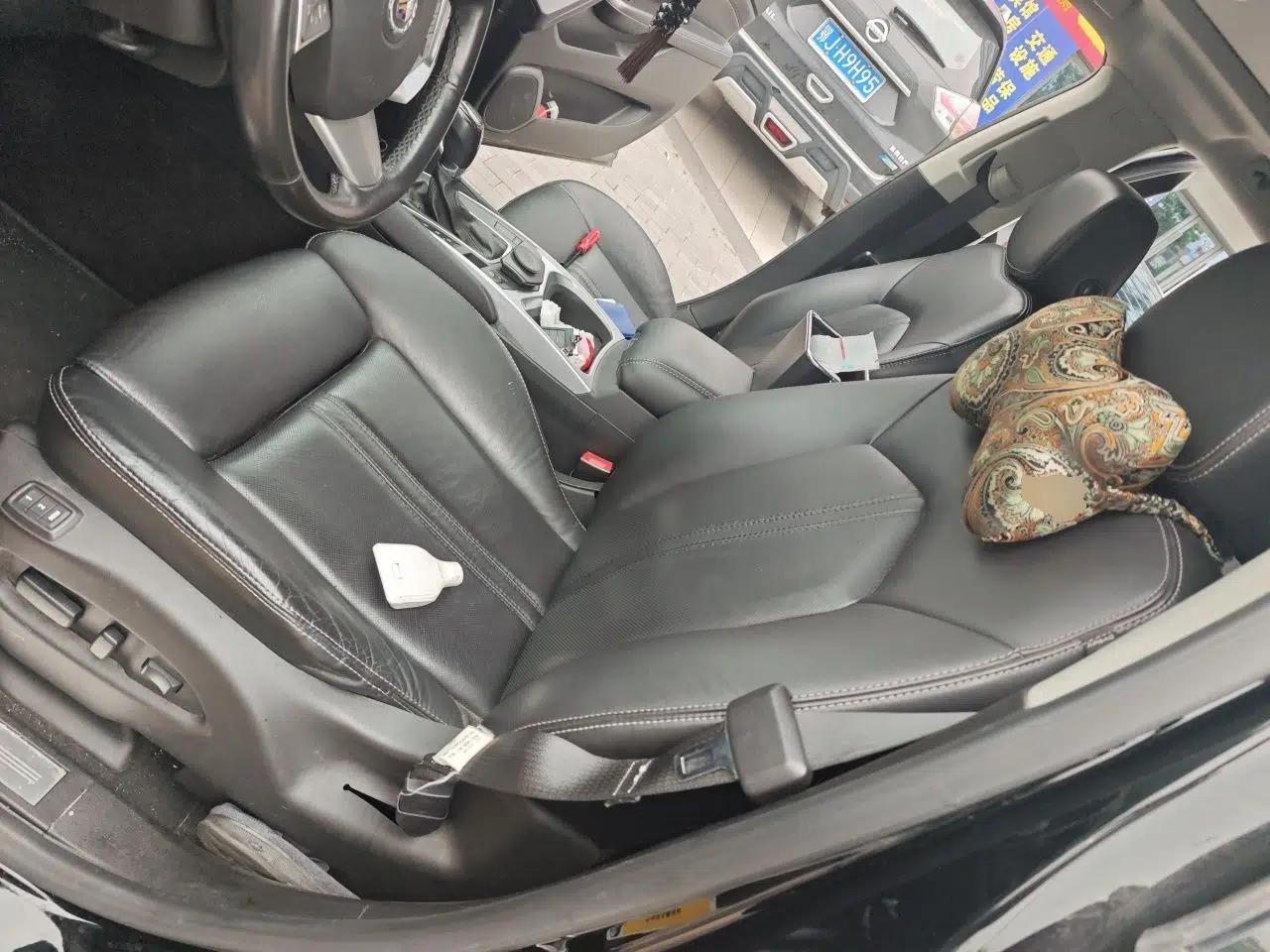 Cadillac SRX 2012 3.0L Luxury Model — миниатюра 16