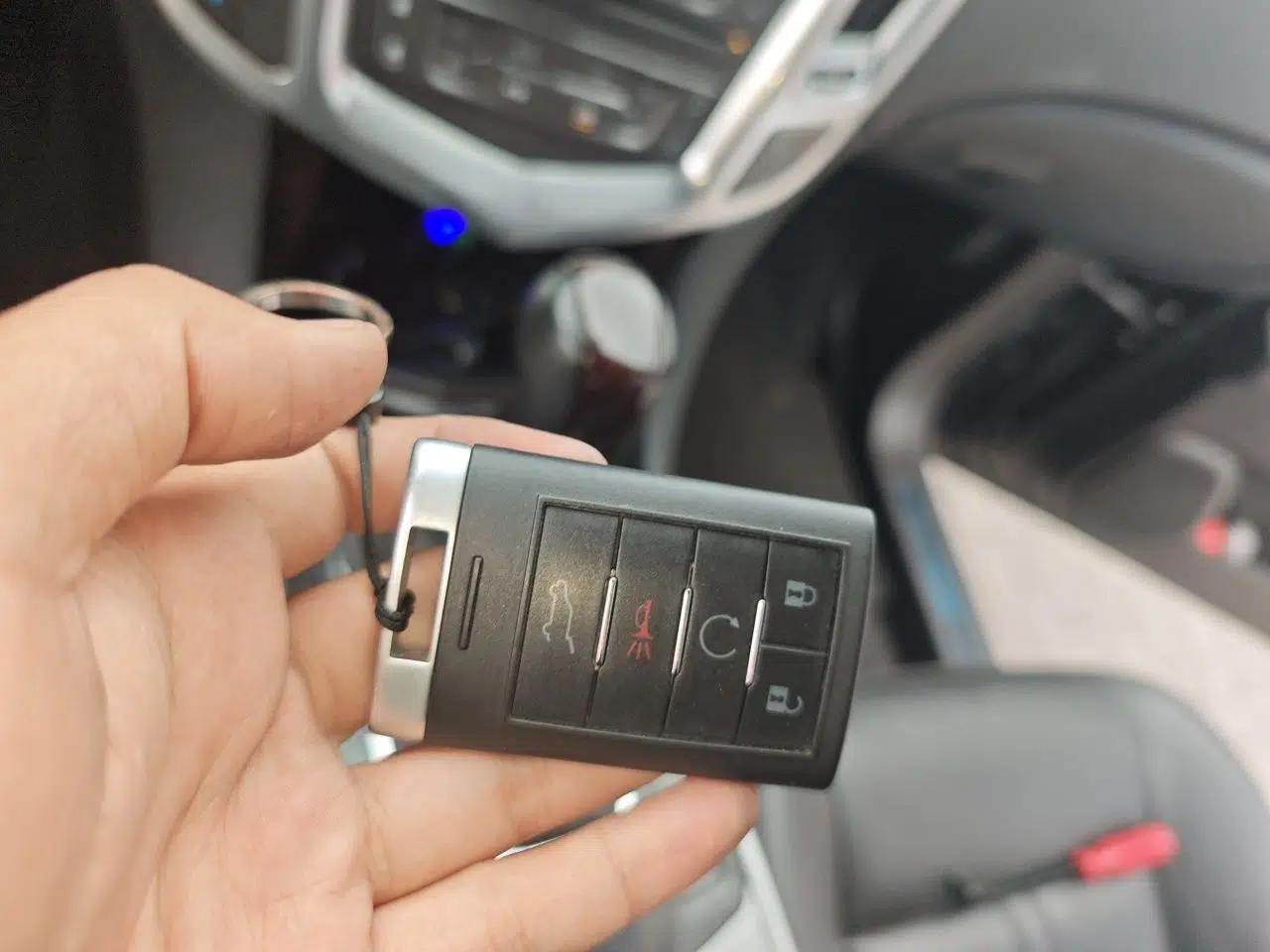 Cadillac SRX 2012 3.0L Luxury Model — миниатюра 9