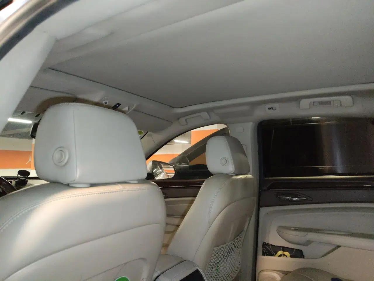 Cadillac SRX 2011 3.0L Luxury Model — миниатюра 19