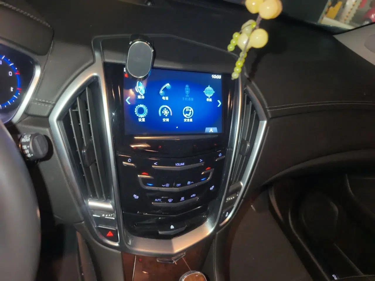Cadillac SRX 2013 3.0L Elite Model — миниатюра 14