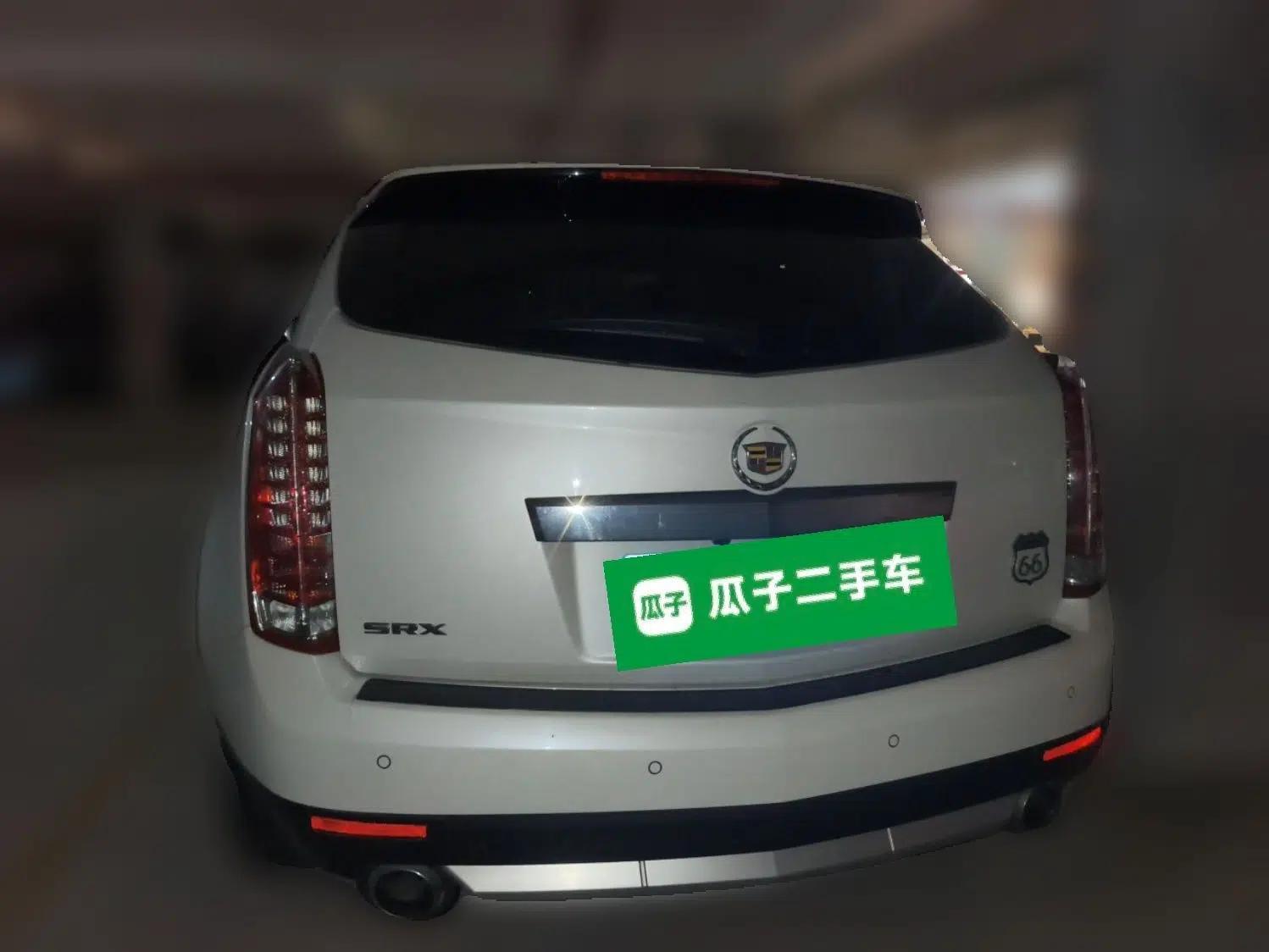 Cadillac SRX 2013 3.0L Elite Model — миниатюра 5