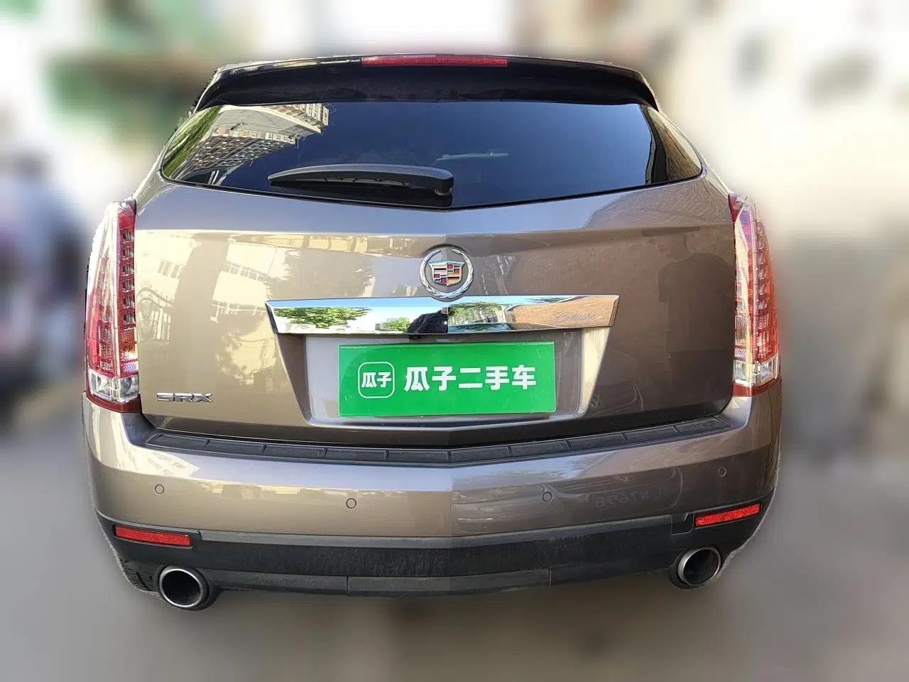 Cadillac SRX 2012 3.0L Elite Edition — миниатюра 5