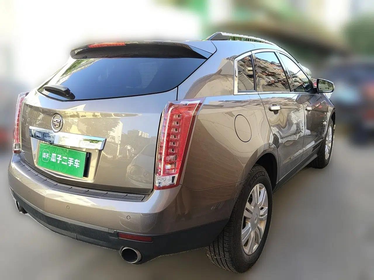 Cadillac SRX 2012 3.0L Elite Edition — миниатюра 6