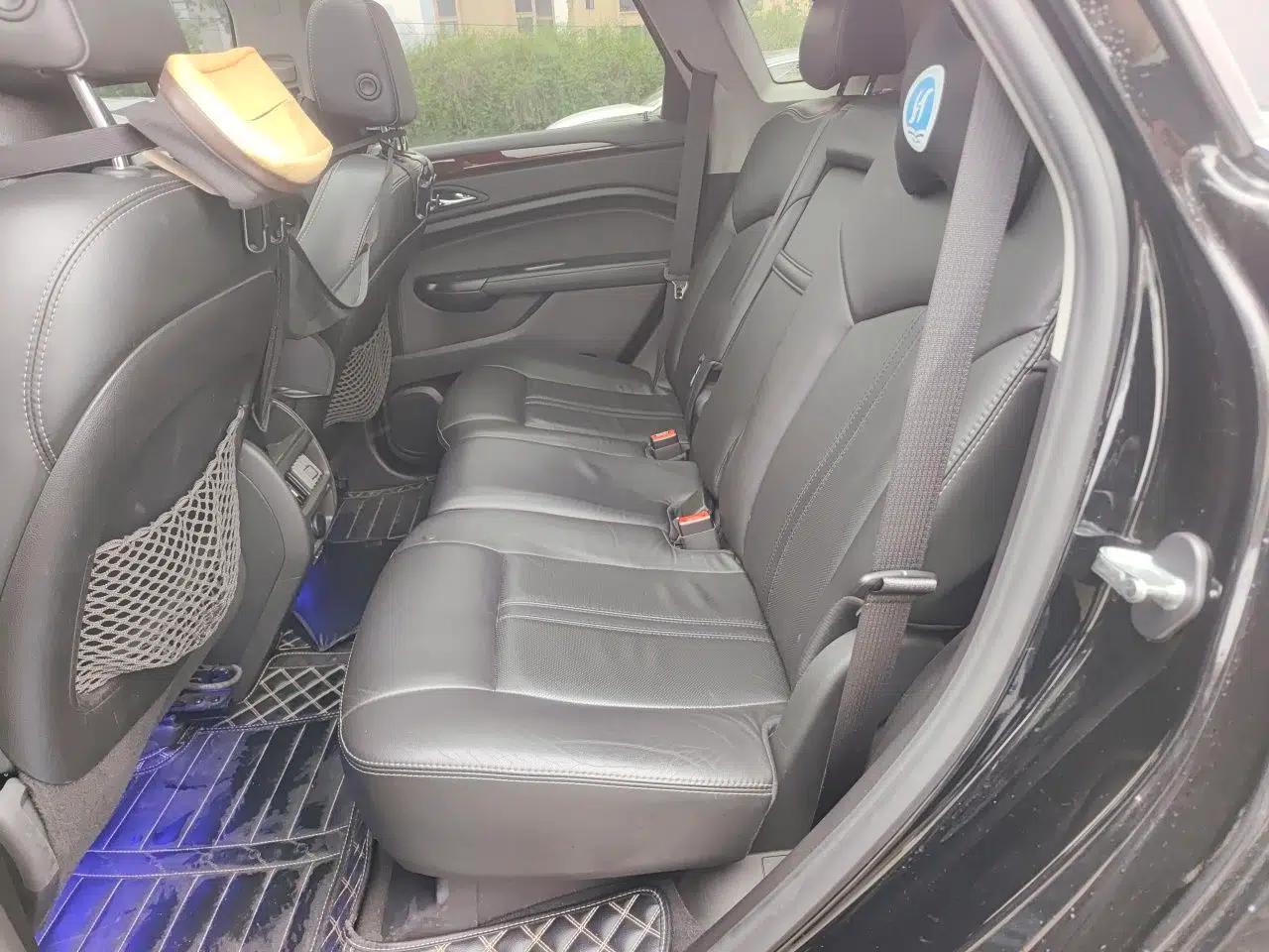 Cadillac SRX 2015 3.0L Elite Model — миниатюра 18