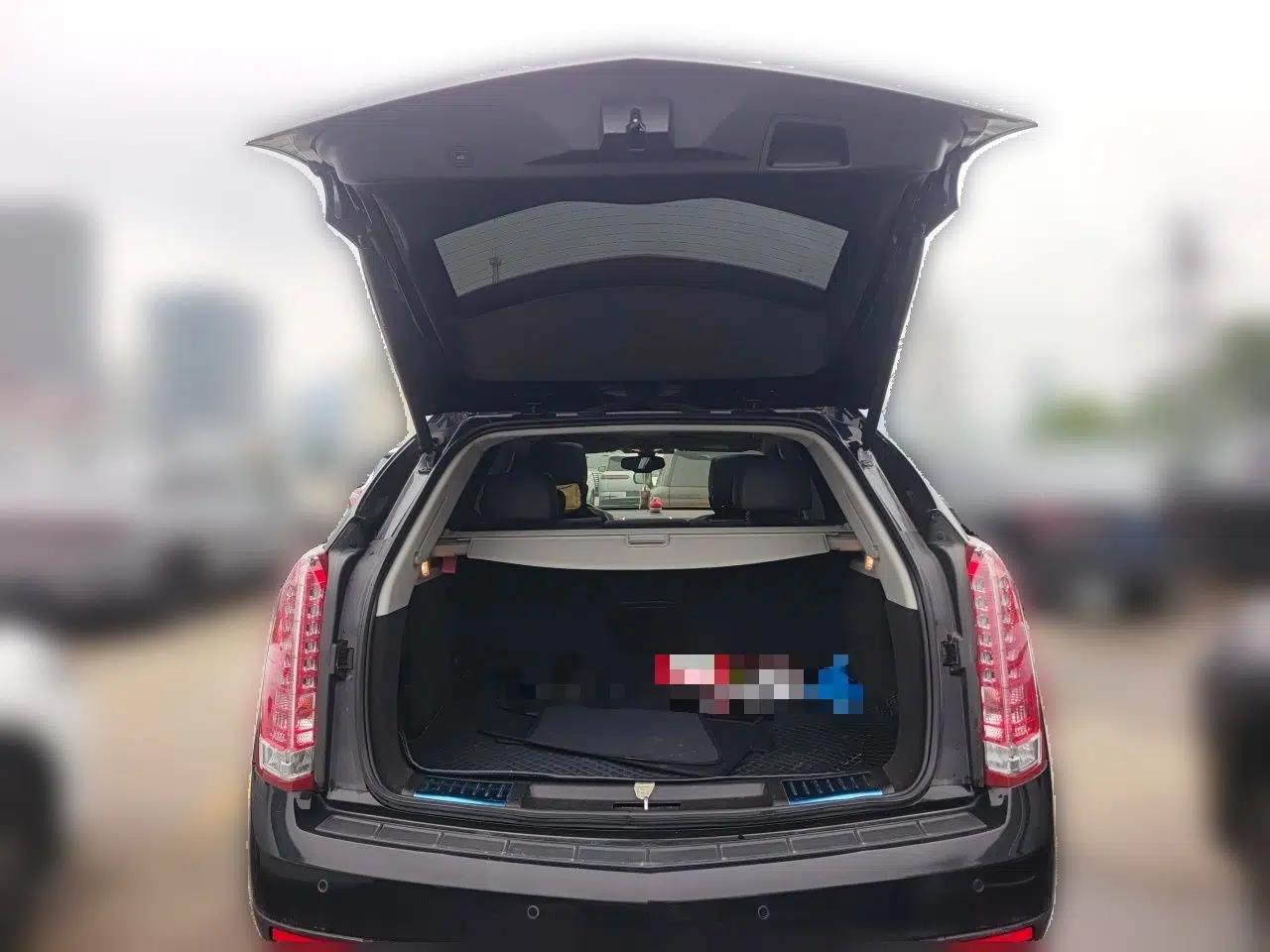 Cadillac SRX 2015 3.0L Elite Model — миниатюра 20