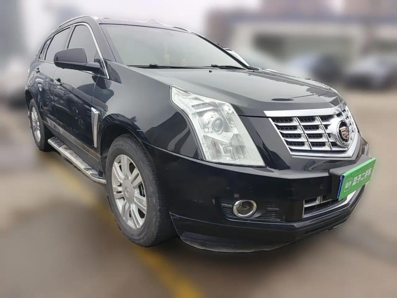 Cadillac SRX 2015 3.0L Elite Model — миниатюра 3