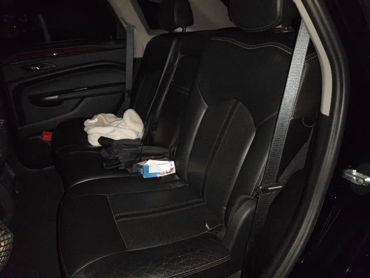 Cadillac SRX 2013 3.0L Elite Model — миниатюра 18