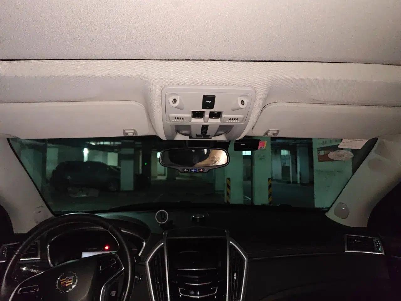 Cadillac SRX 2013 3.0L Elite Model — миниатюра 19
