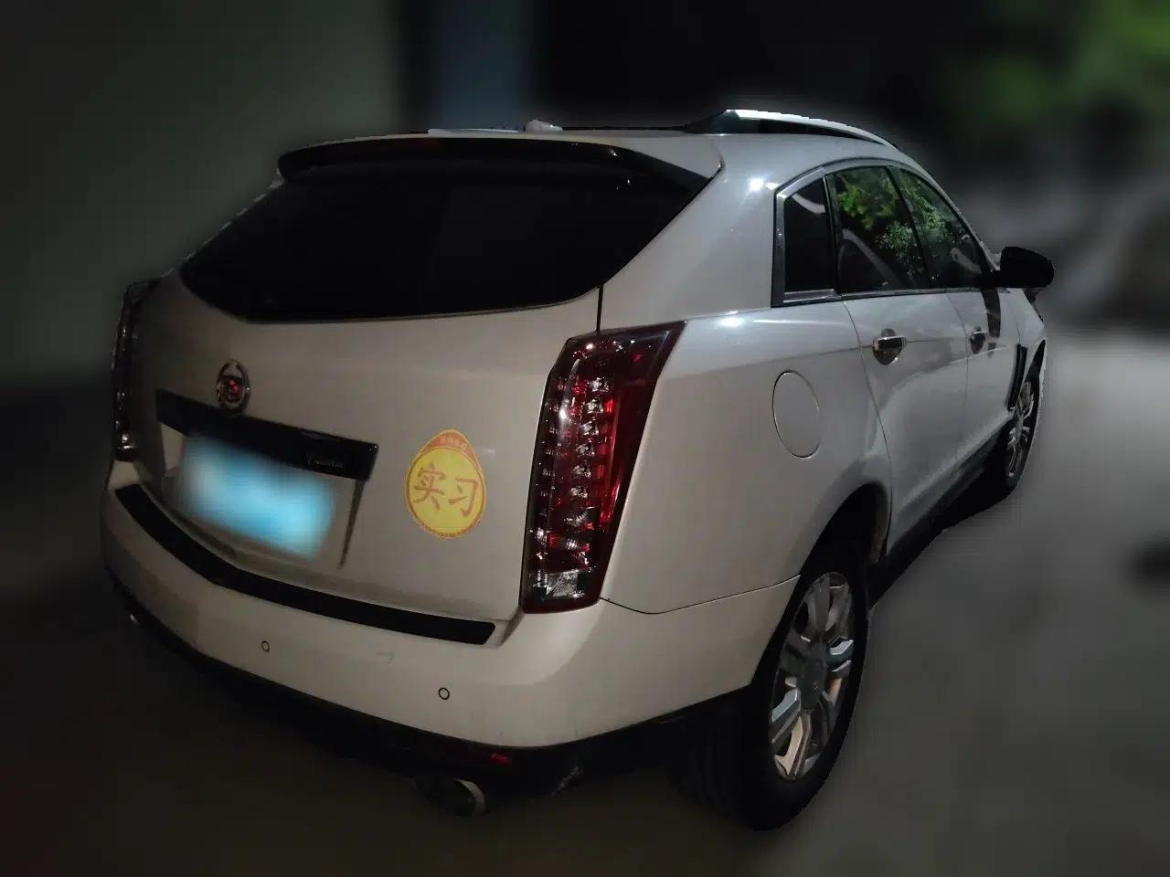 Cadillac SRX 2014 3.0L Luxury Model — миниатюра 6