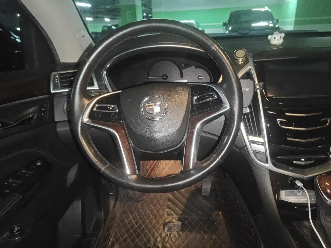 Cadillac SRX 2014 3.0L Elite Model — миниатюра 11