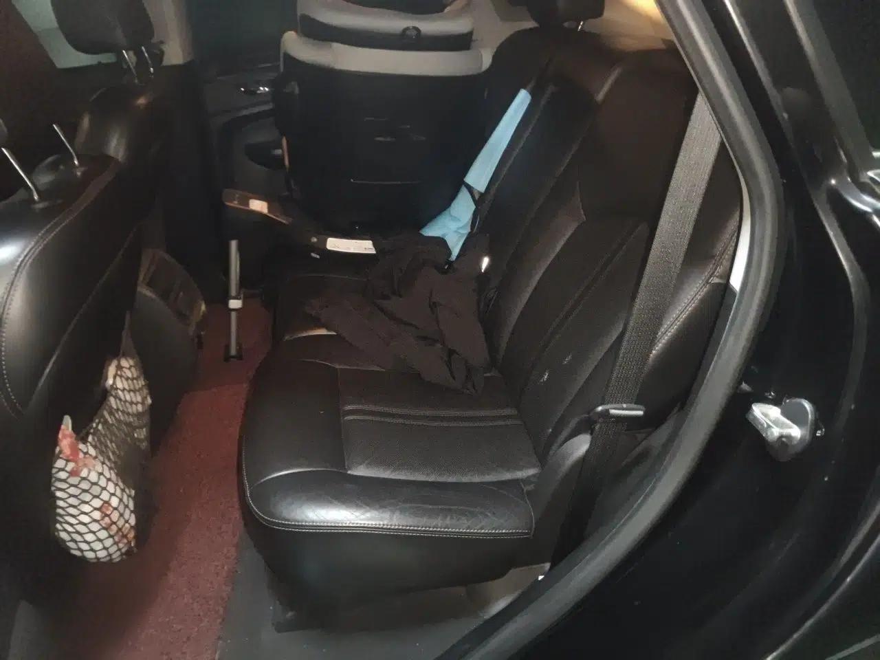 Cadillac SRX 2014 3.0L Elite Model — миниатюра 18
