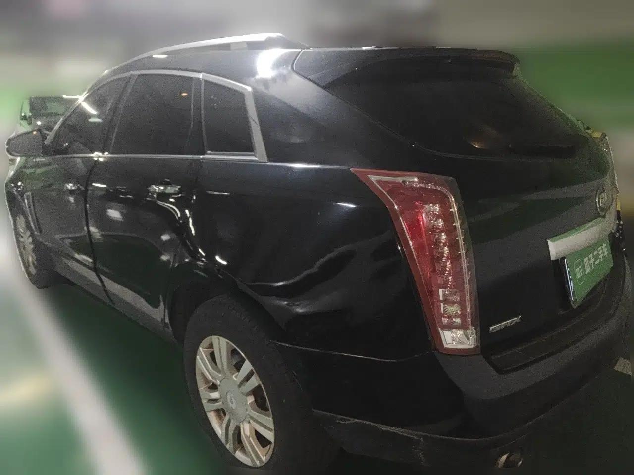 Cadillac SRX 2014 3.0L Elite Model — миниатюра 4