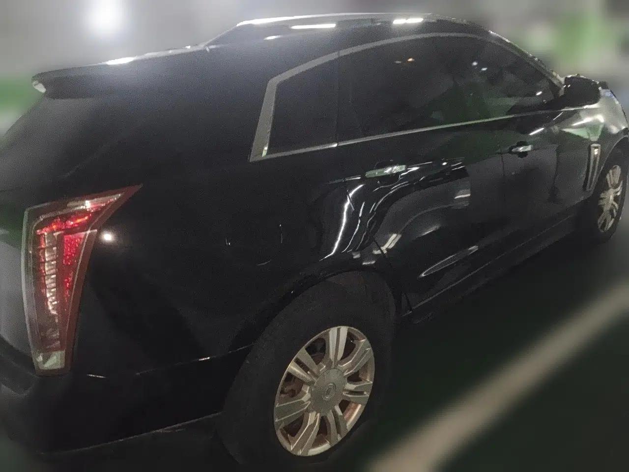 Cadillac SRX 2014 3.0L Elite Model — миниатюра 6