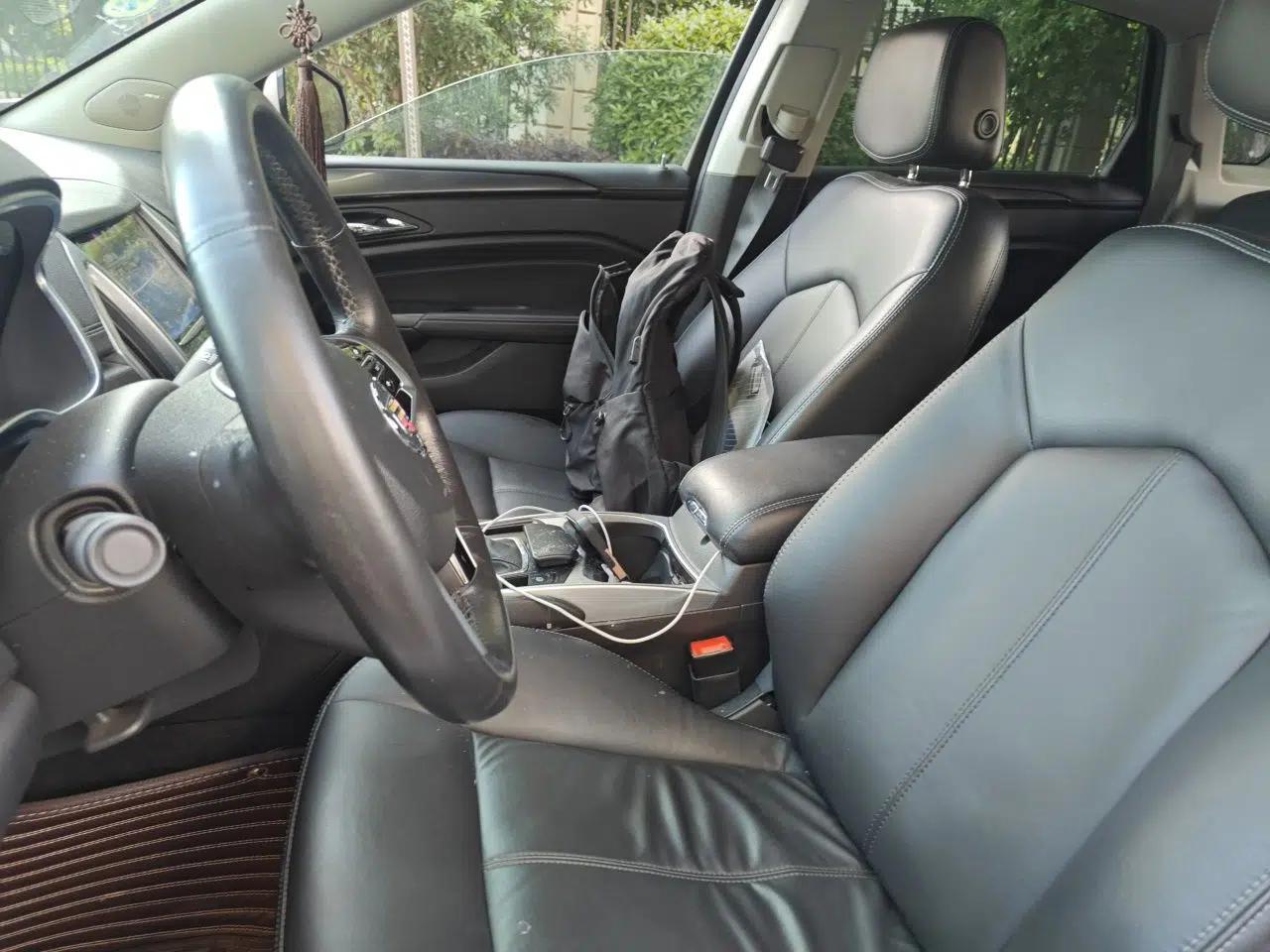 Cadillac SRX 2014 3.0L Comfort Model — миниатюра 16