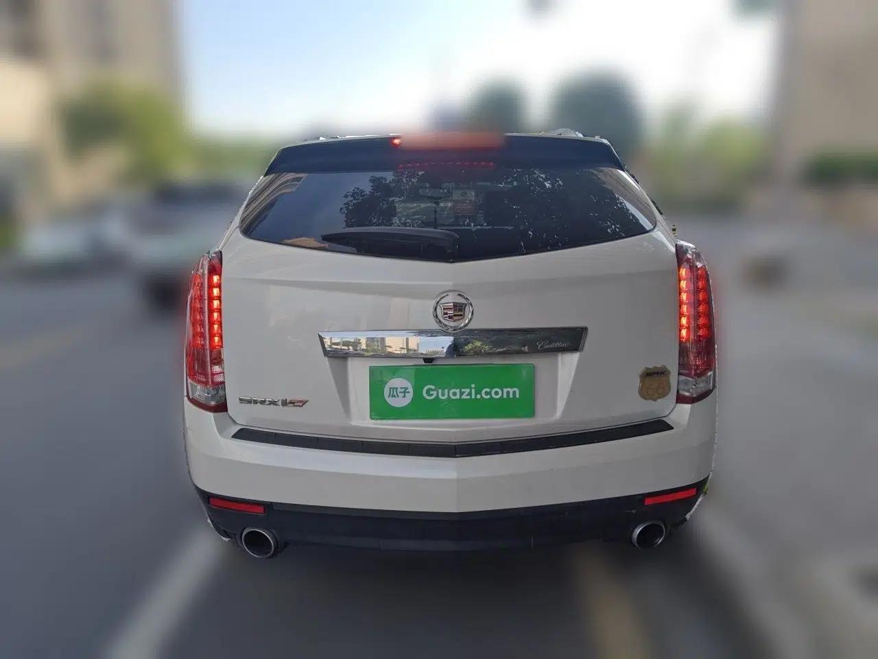 Cadillac SRX 2014 3.0L Comfort Model — миниатюра 5