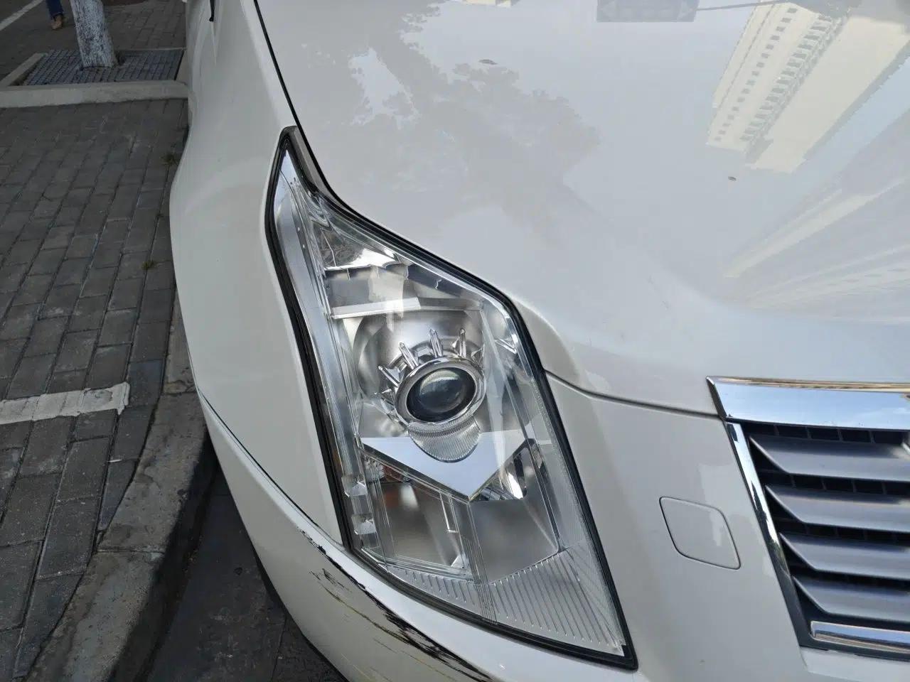 Cadillac SRX 2014 3.0L Comfort Model — миниатюра 7