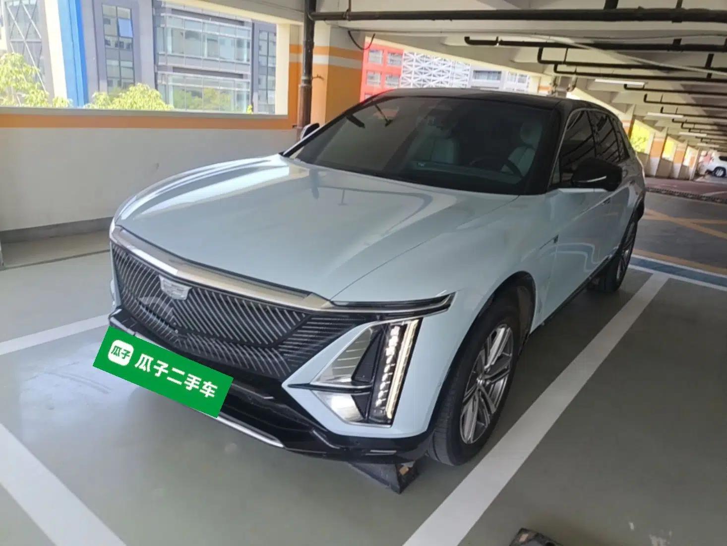 Cadillac LYRIQ 2022 Rear-Drive Long-Range Luxury Edition — миниатюра 1