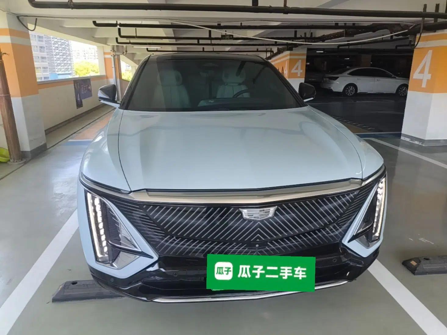 Cadillac LYRIQ 2022 Rear-Drive Long-Range Luxury Edition — миниатюра 2