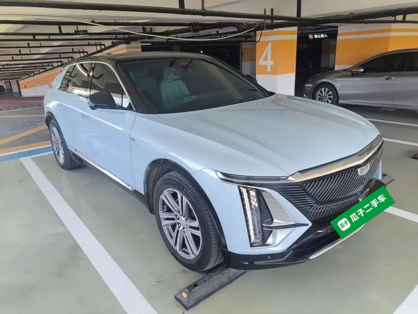 Cadillac LYRIQ 2022 Rear-Drive Long-Range Luxury Edition — миниатюра 3