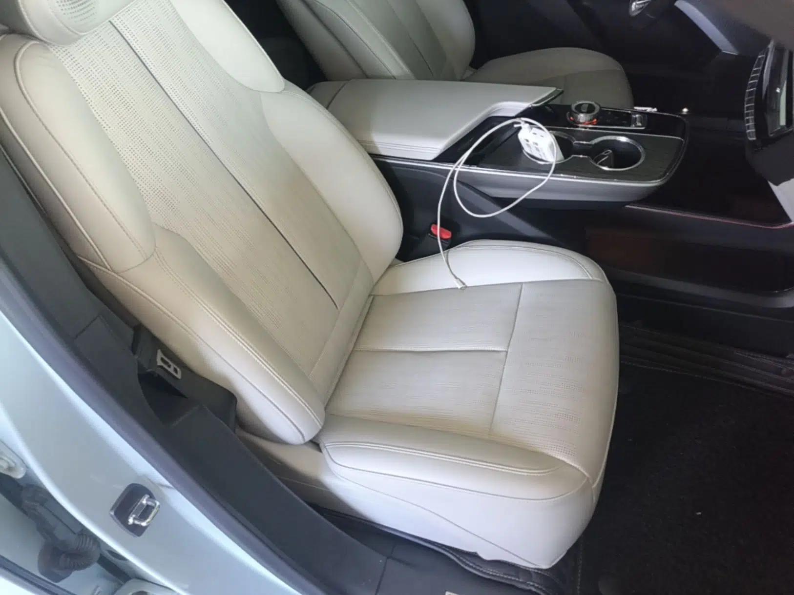 Cadillac LYRIQ 2022 Rear-Drive Long-Range Luxury Edition — миниатюра 23