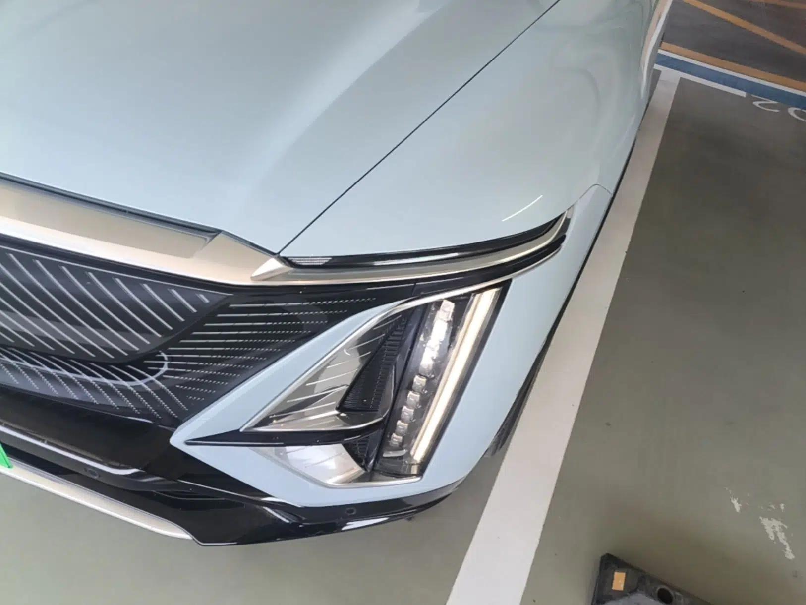 Cadillac LYRIQ 2022 Rear-Drive Long-Range Luxury Edition — миниатюра 9