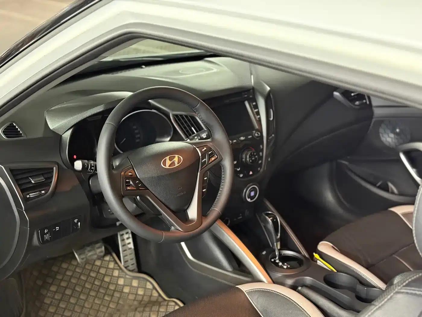 Veloster 2012 1.6T Automatic Luxury Edition — миниатюра 7