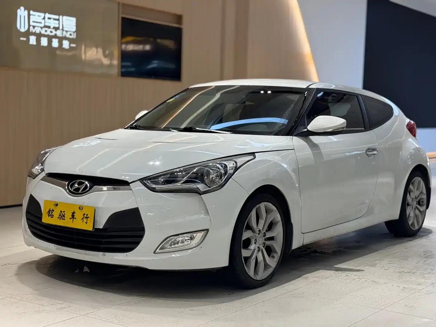 Veloster 2012 1.6T Automatic Luxury Edition — миниатюра 1