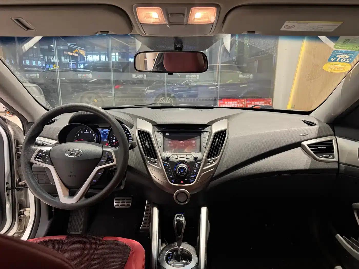 Veloster 2012 1.6T Automatic Luxury Edition — миниатюра 11