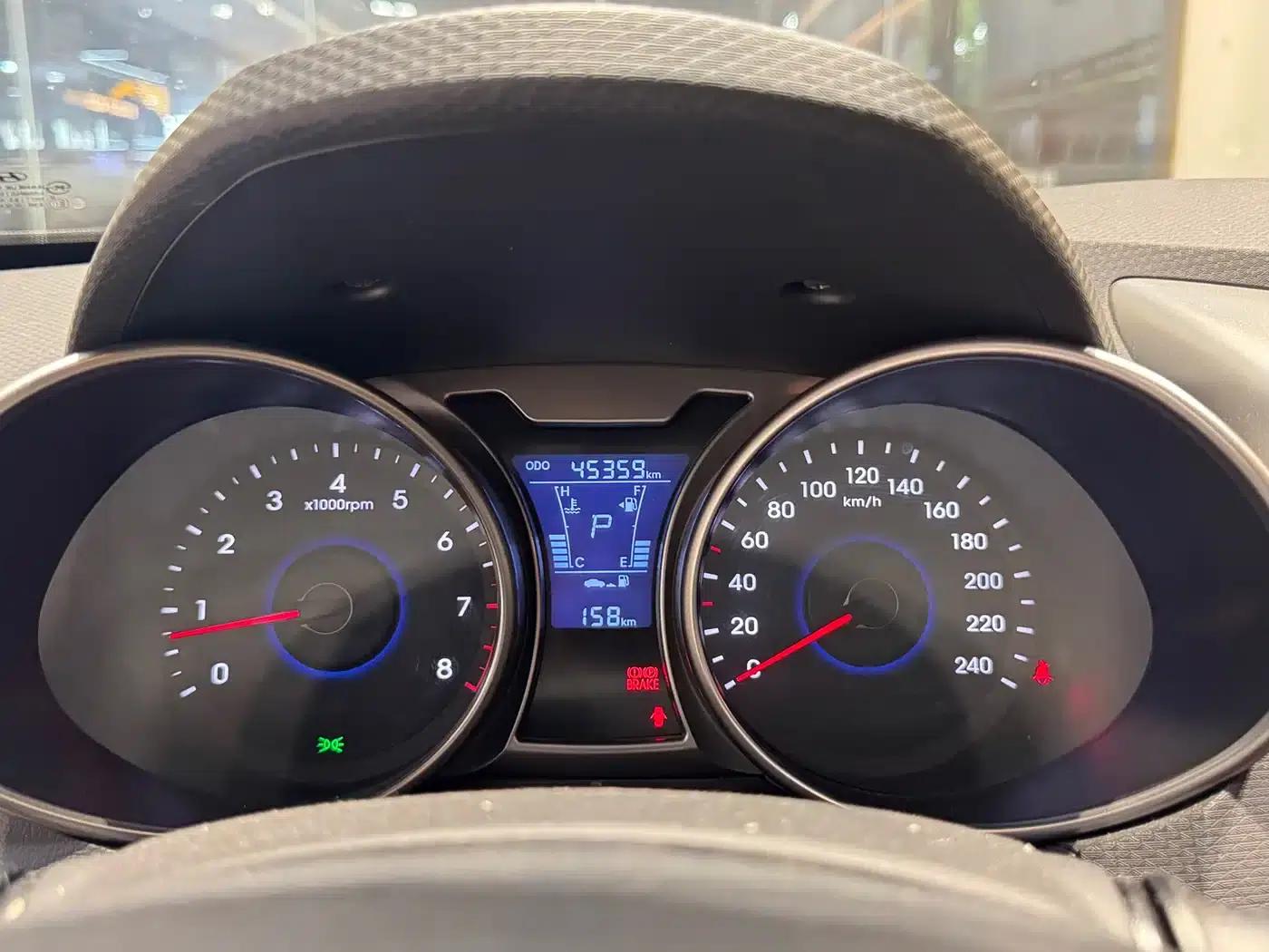 Veloster 2012 1.6T Automatic Luxury Edition — миниатюра 13