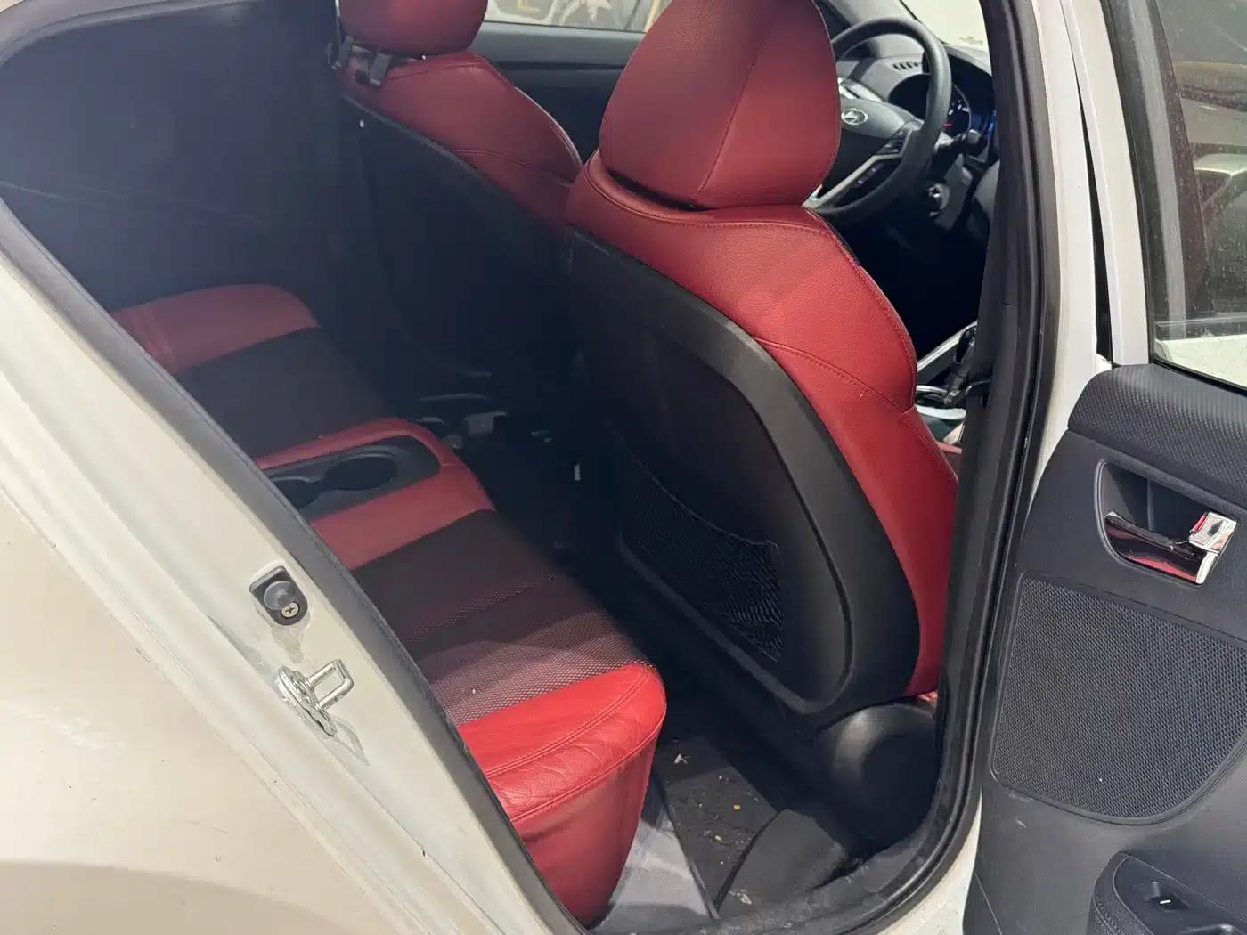 Veloster 2012 1.6T Automatic Luxury Edition — миниатюра 14