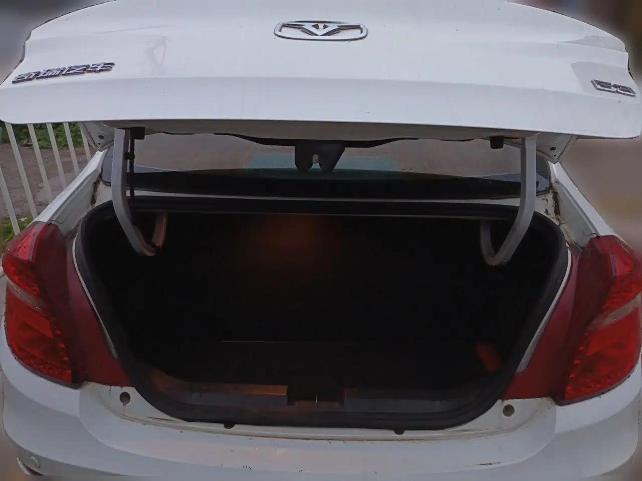 Cowin E3 2018 1.5L Manual Flagship Model — миниатюра 20