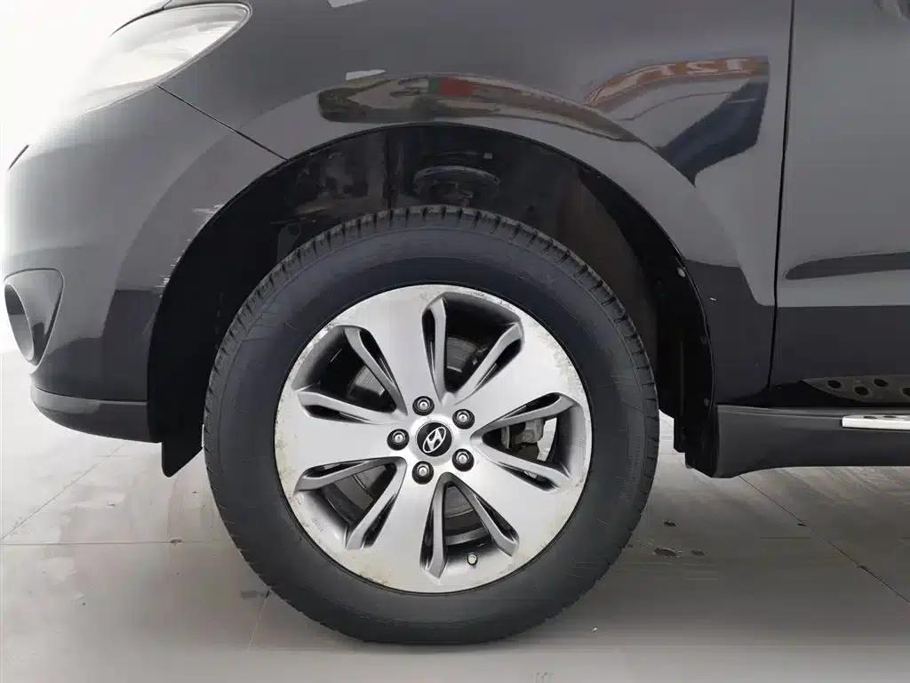Santa Fe Classic 2012 2.4 Supreme Edition 7-Seat 4WD — миниатюра 17