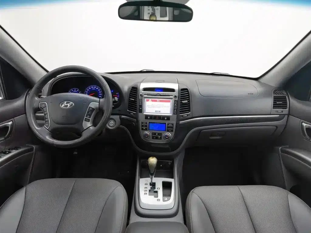 Santa Fe Classic 2012 2.4 Supreme Edition 7-Seat 4WD — миниатюра 5